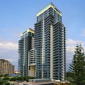 Hotel Meriton Broadbeach